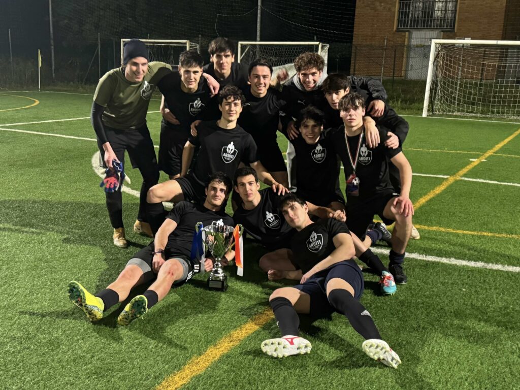 Arditi, prima classificata Mid League calcio a 7 Open